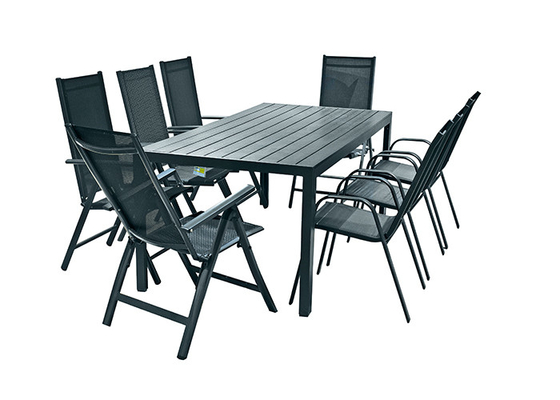 A tabela e as cadeiras exteriores de pátio da madeira compensada de alumínio riscam resistente